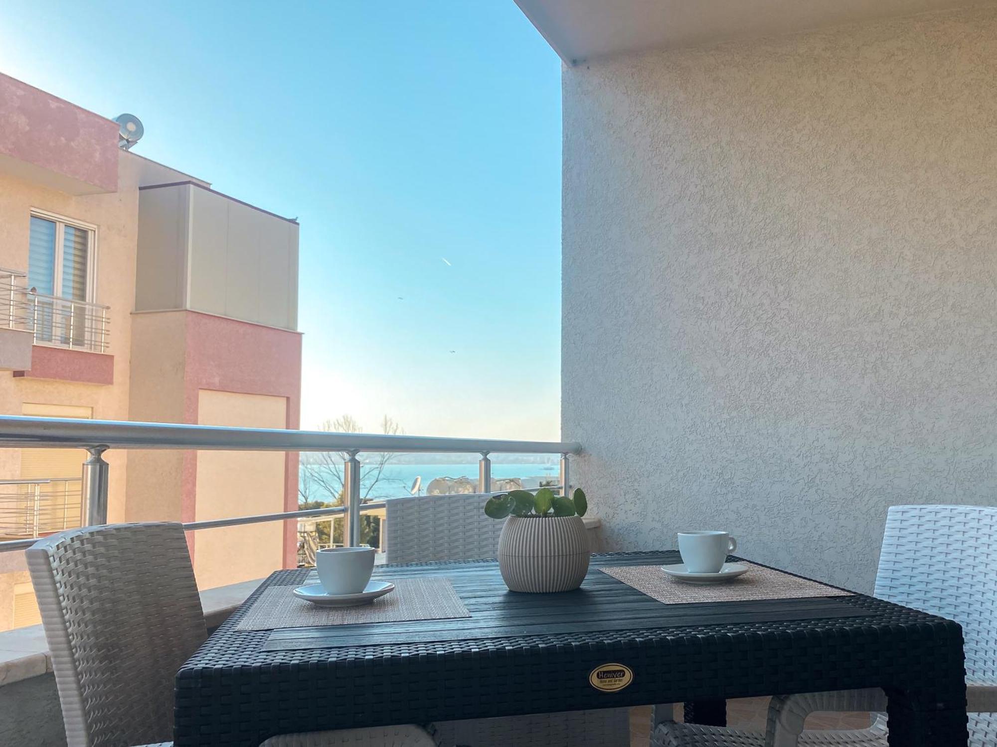 Lunasol Seaside Apartments Dıraç Dış mekan fotoğraf