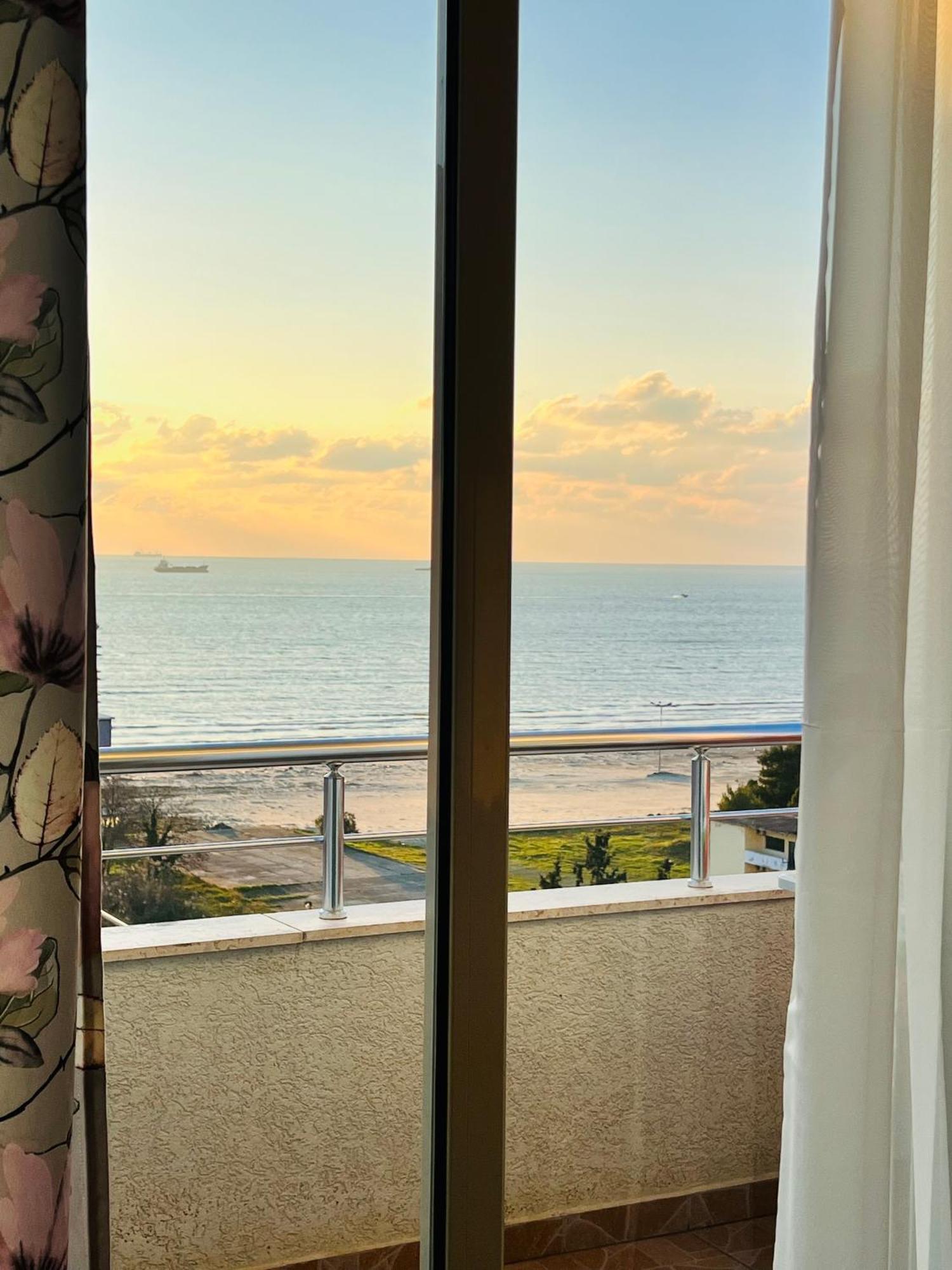 Lunasol Seaside Apartments Dıraç Dış mekan fotoğraf
